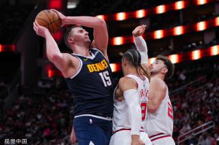 在全球网坛 在全球网坛