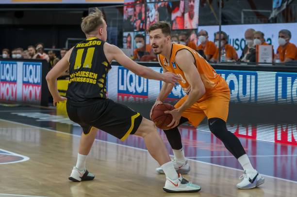 期间夺得欧 期间夺得欧