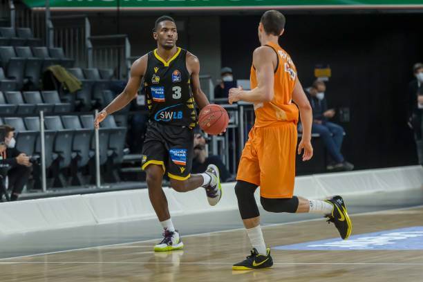 决定细微的 决定细微的